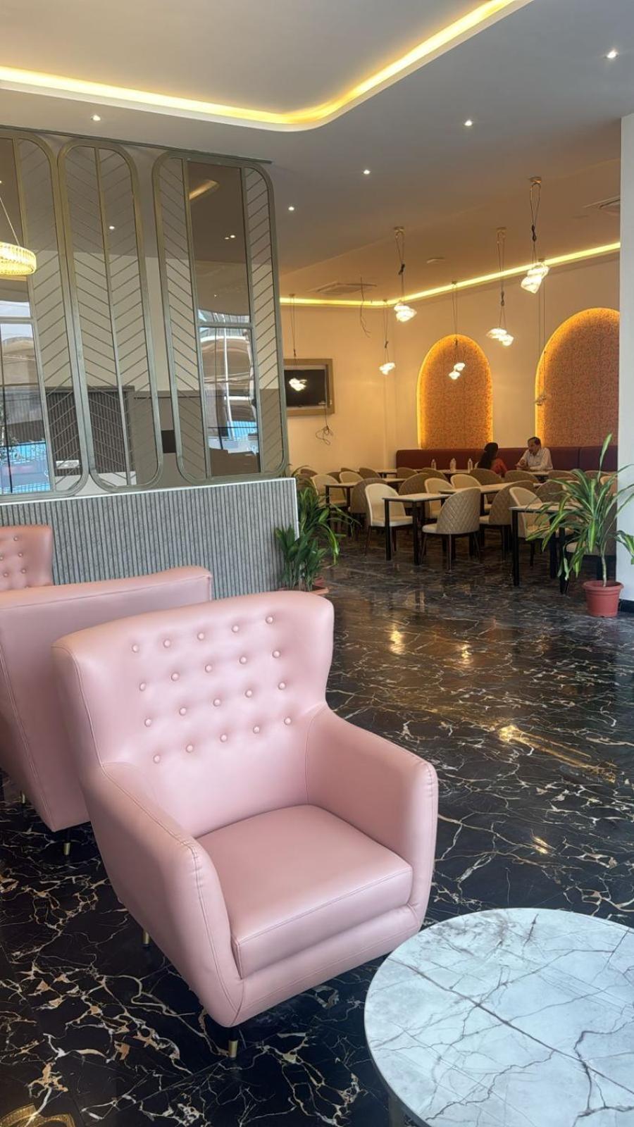 Grand Continent Hotel Gachibowli Near Us Consulate Exteriör bild