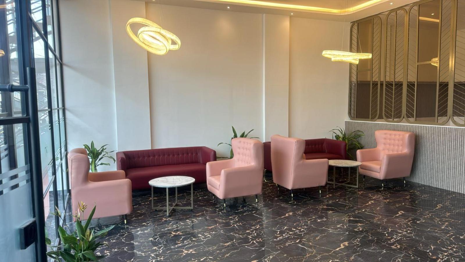 Grand Continent Hotel Gachibowli Near Us Consulate Exteriör bild