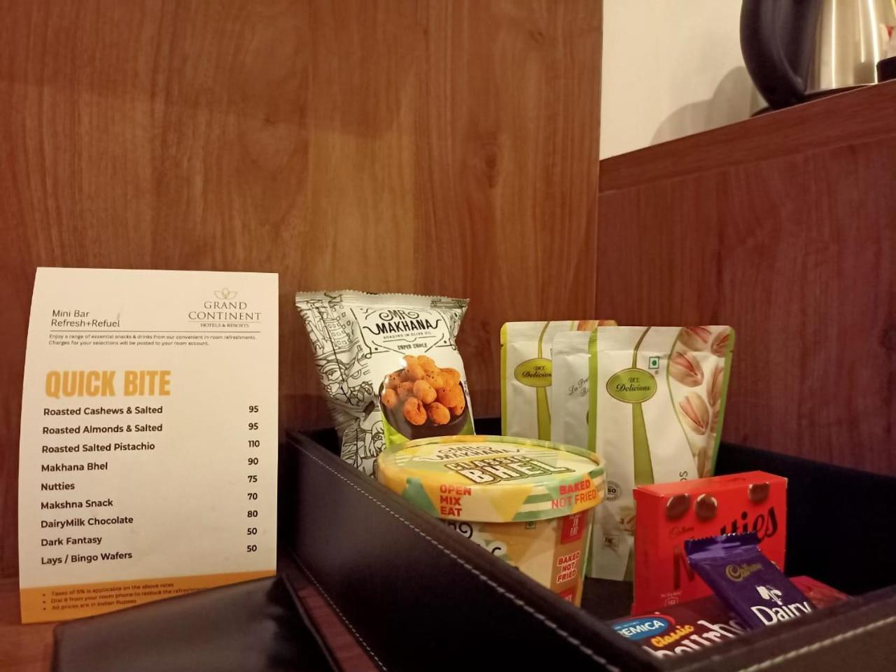 Grand Continent Hotel Gachibowli Near Us Consulate Exteriör bild